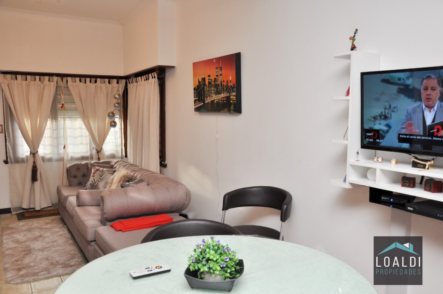 CASA EN VENTA - BARRIO SAN CARLOS - 5 AMBIENTES