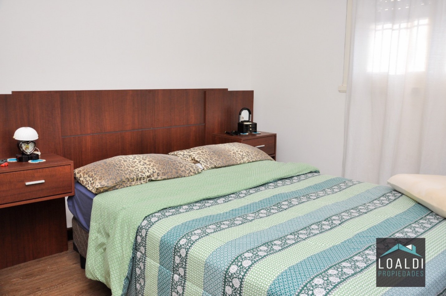 CASA EN VENTA - BARRIO SAN CARLOS - 5 AMBIENTES