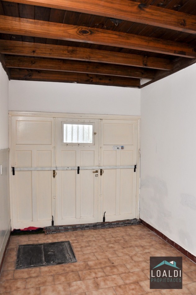 CASA EN VENTA - BARRIO SAN CARLOS - 5 AMBIENTES