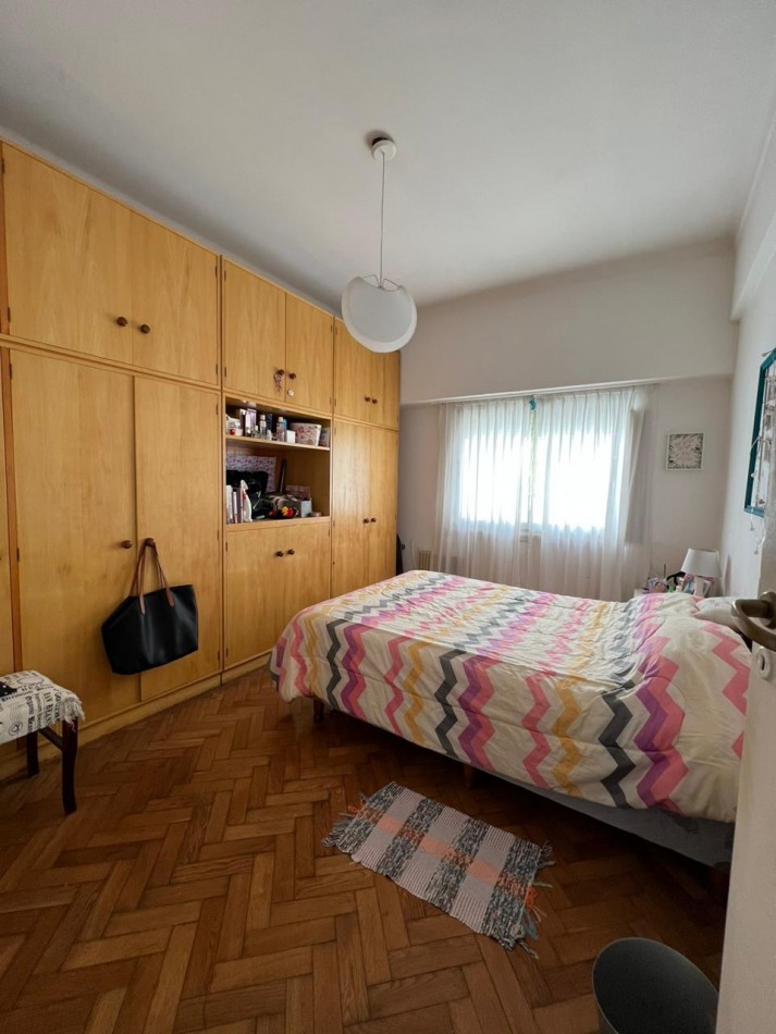 DEPARTAMENTO EN VENTA - 3 AMBIENTES - BALCON AL FRENTE - CENTRO