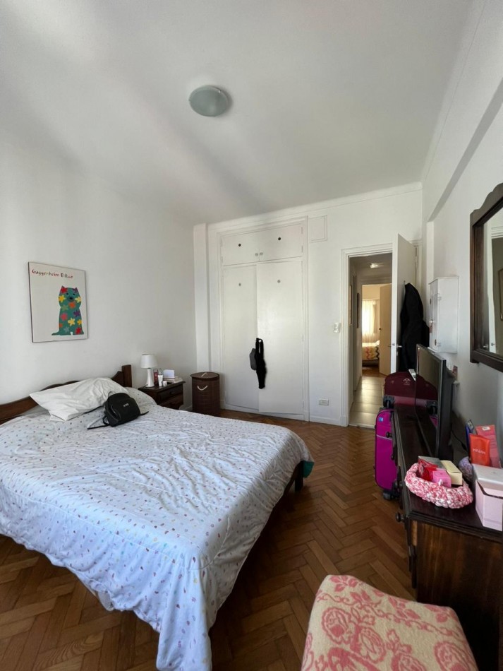 DEPARTAMENTO EN VENTA - 3 AMBIENTES - BALCON AL FRENTE - CENTRO