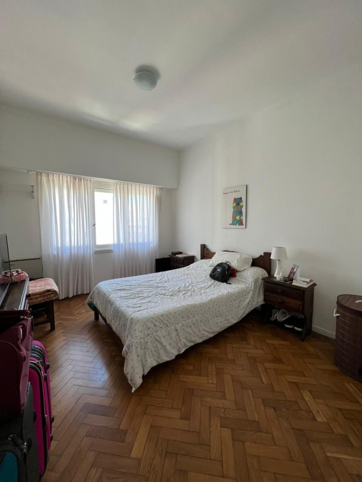 DEPARTAMENTO EN VENTA - 3 AMBIENTES - BALCON AL FRENTE - CENTRO