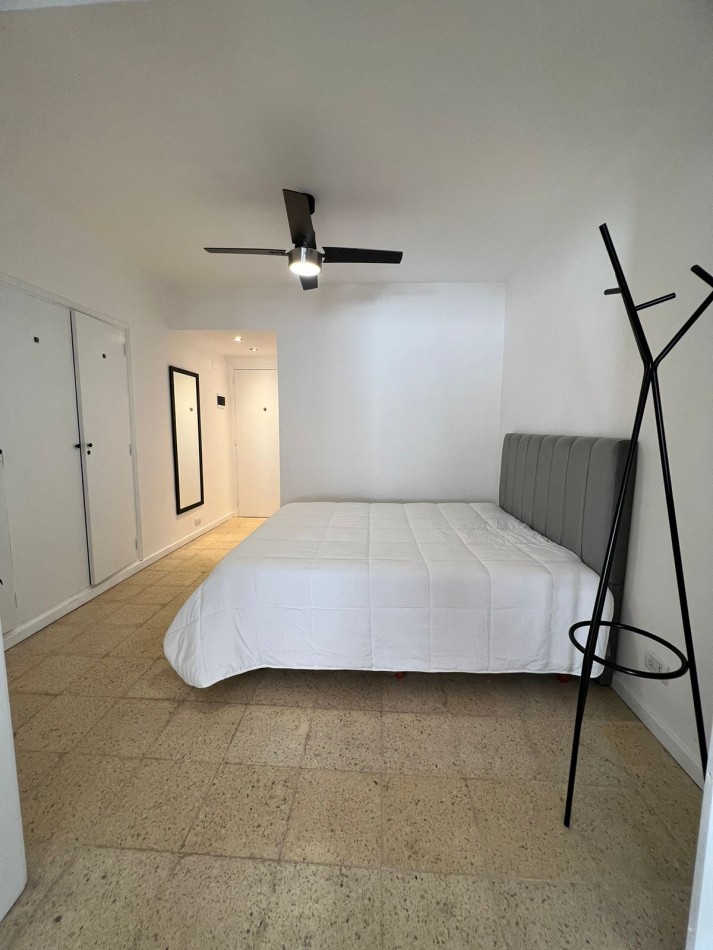 venta 1 ambiente dividido con patio y cochera