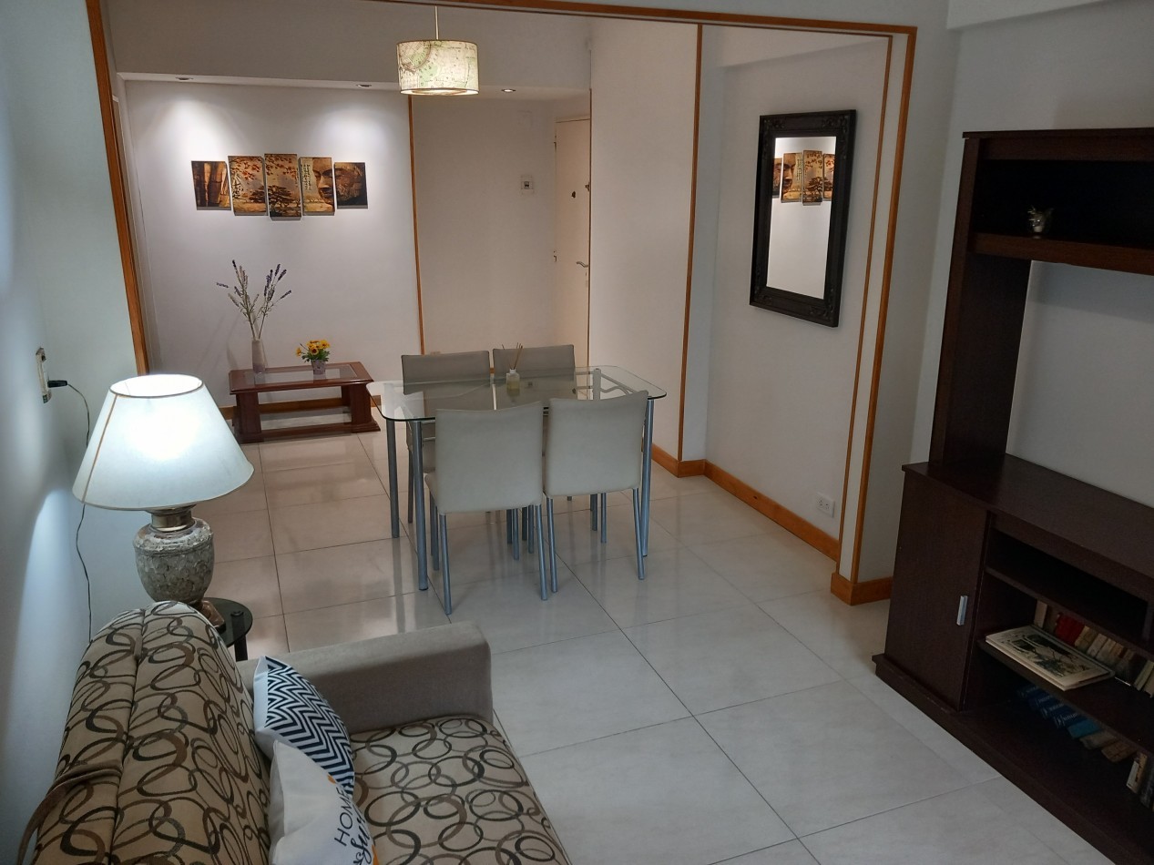 VENTA - DOS AMBIENTES - FRENTE - CON BALCON 