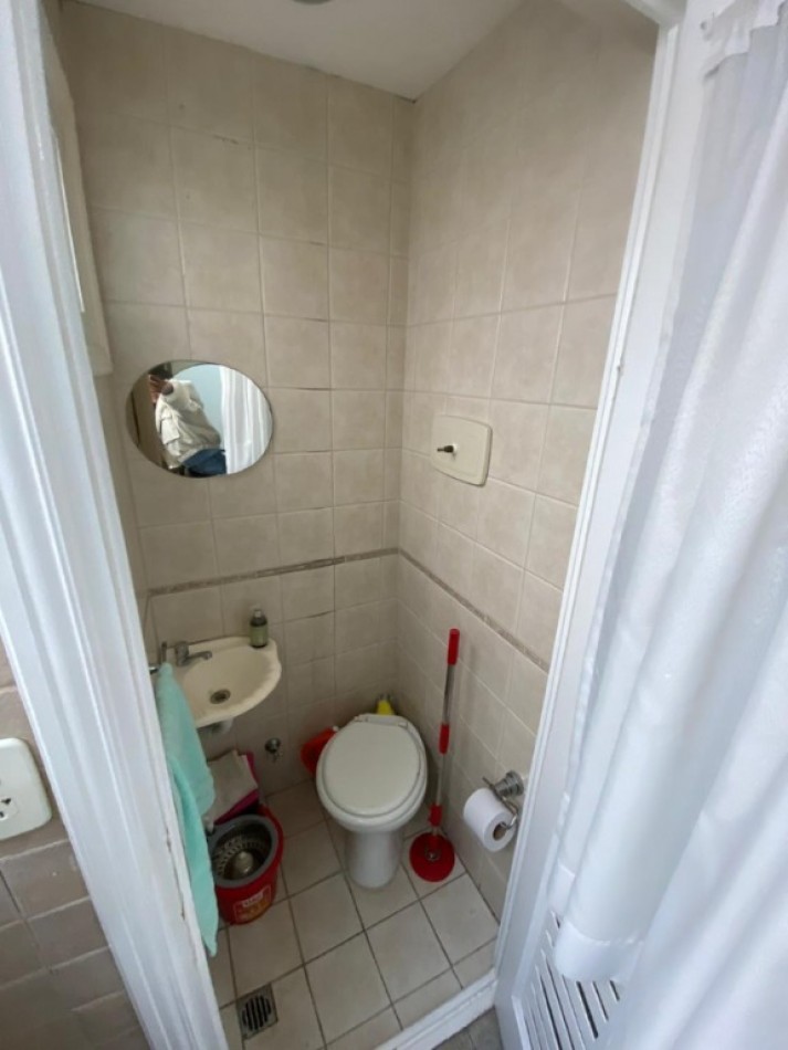 VENTA - SEMIPISO 3 AMBIENTES - DOS BALCONES - CENTRO
