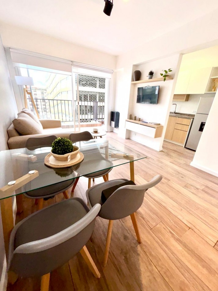 VENTA - DEPTO DOS AMBIENTES - FRENTE - BALCON TERRAZA