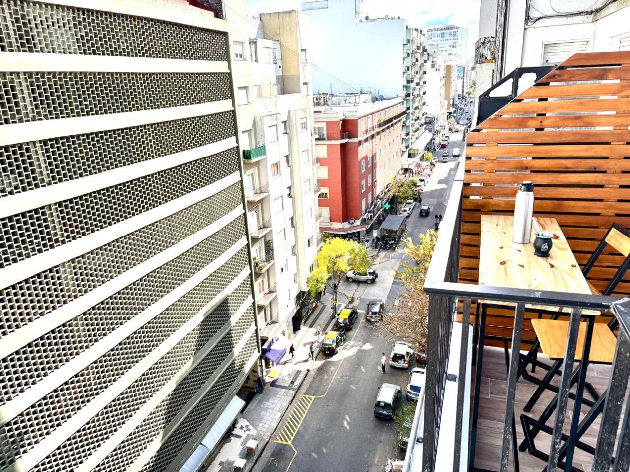 VENTA - DEPTO DOS AMBIENTES - FRENTE - BALCON TERRAZA