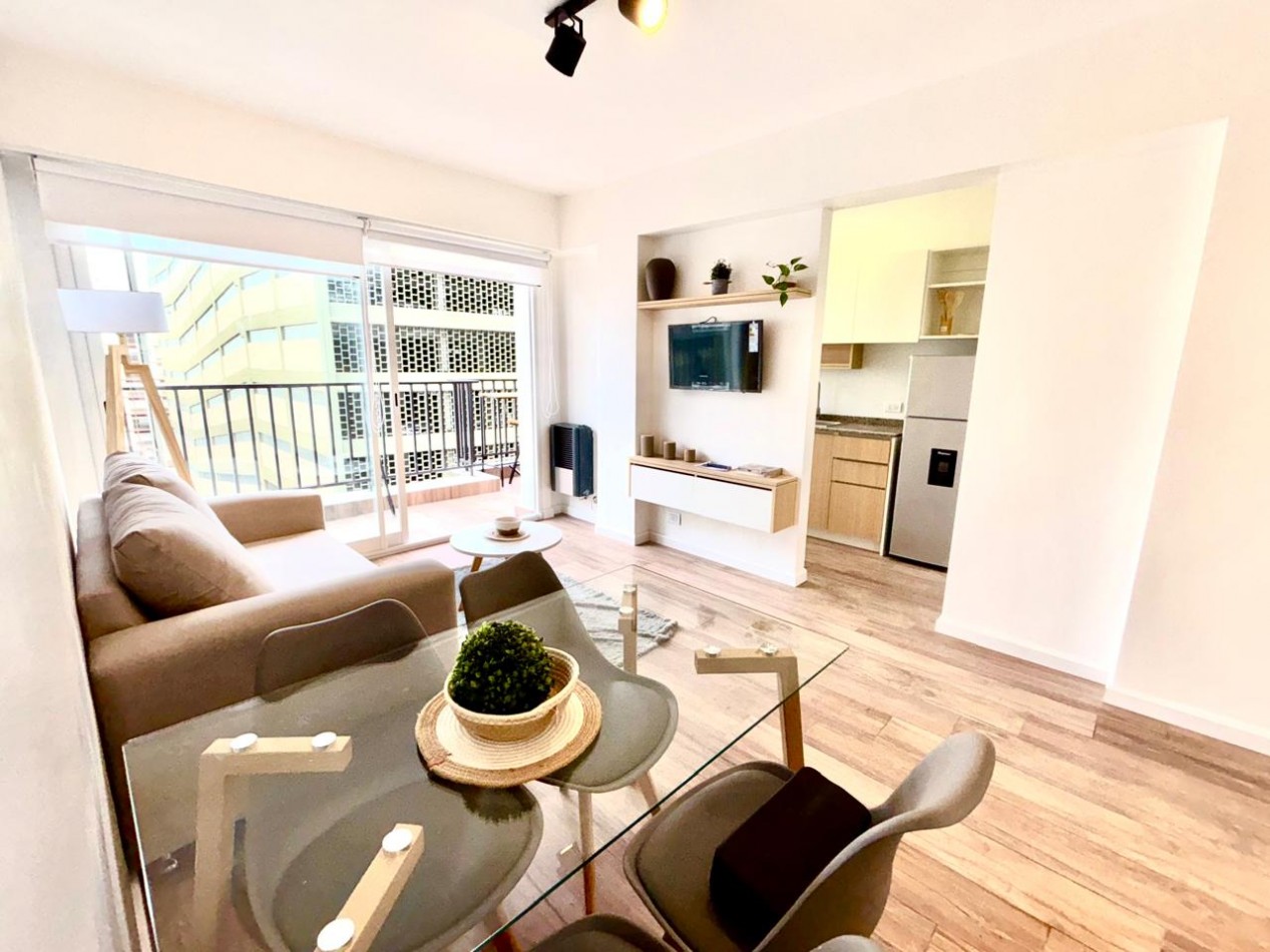 VENTA - DEPTO DOS AMBIENTES - FRENTE - BALCON TERRAZA