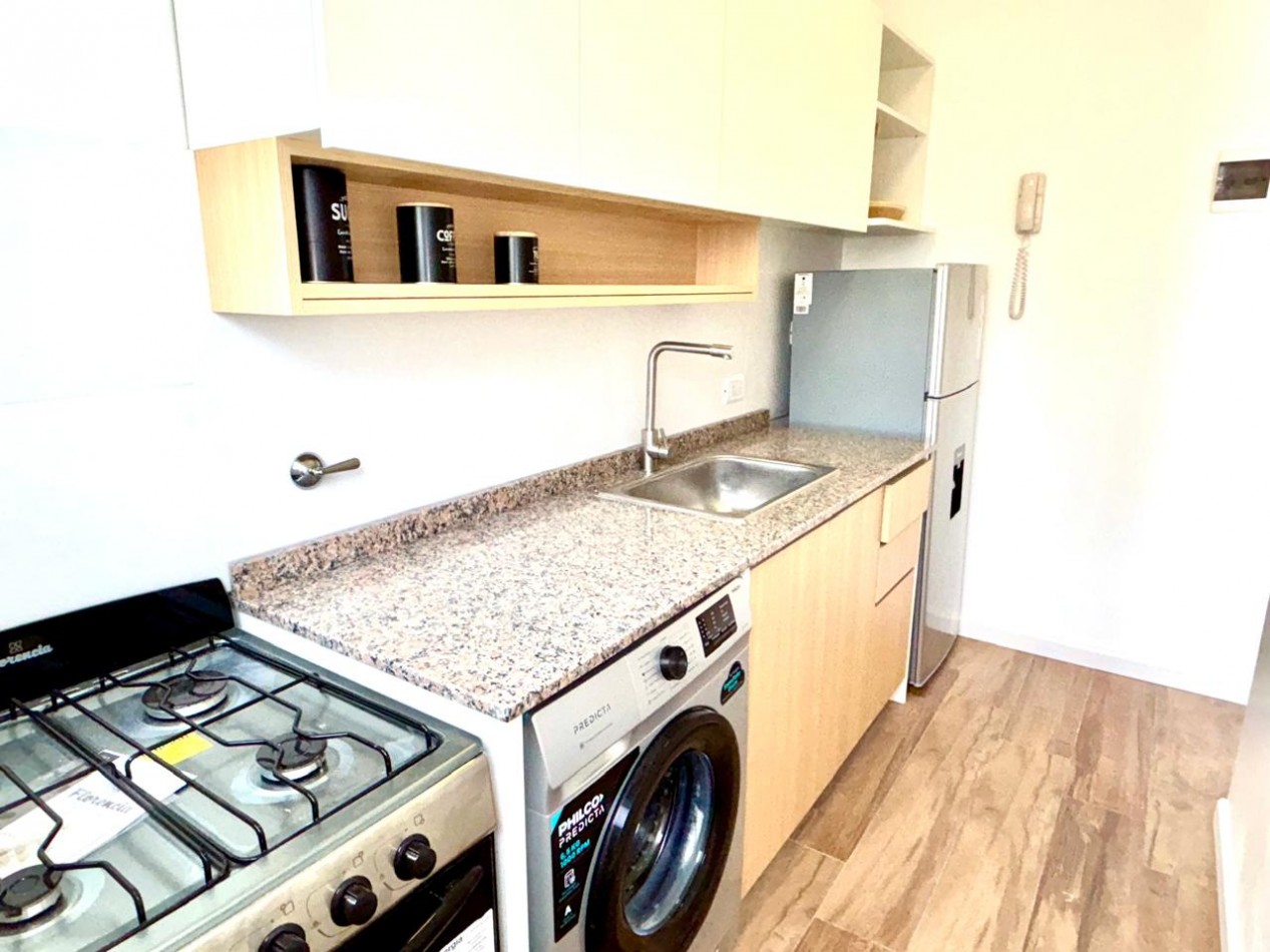 VENTA - DEPTO DOS AMBIENTES - FRENTE - BALCON TERRAZA