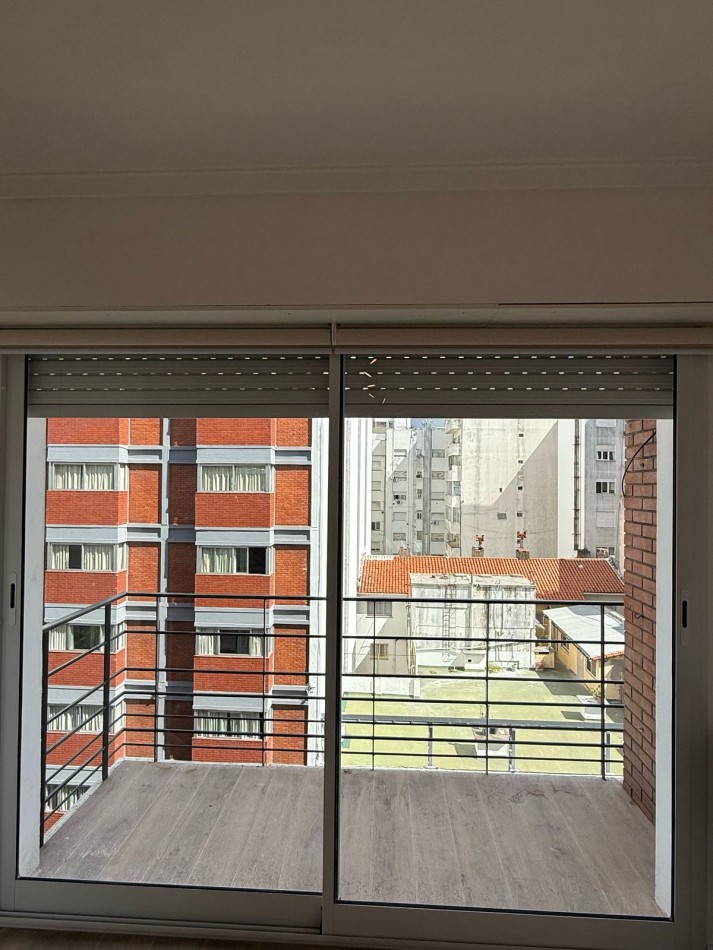VENTA - DEPTO DOS AMBIENTES - FRENTE - RECICLADO