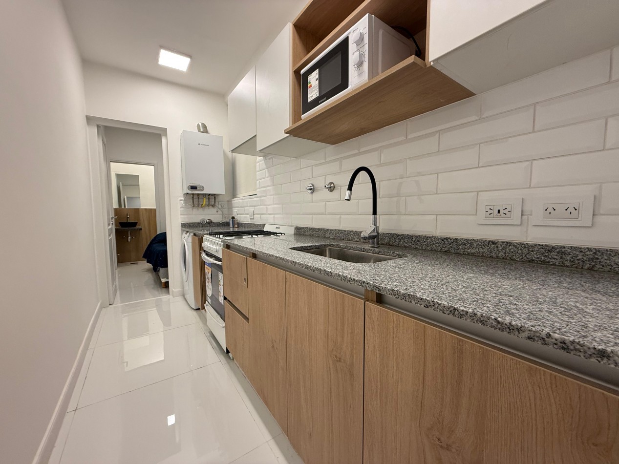VENTA - DEPTO DOS AMBIENTES + DEPENDENCIA - RECICLADO - MACROCENTRO