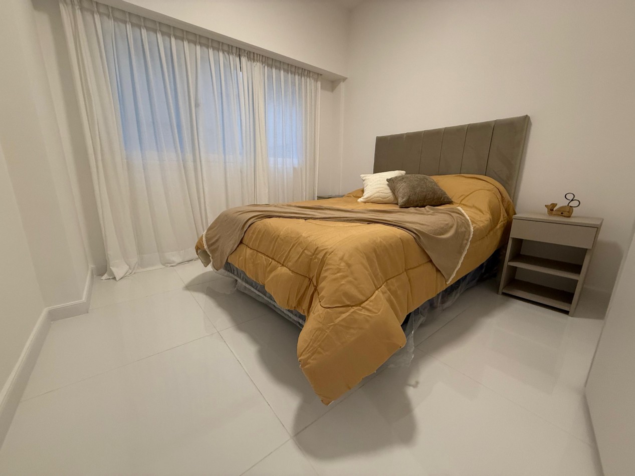 VENTA - DEPTO DOS AMBIENTES + DEPENDENCIA - RECICLADO - MACROCENTRO