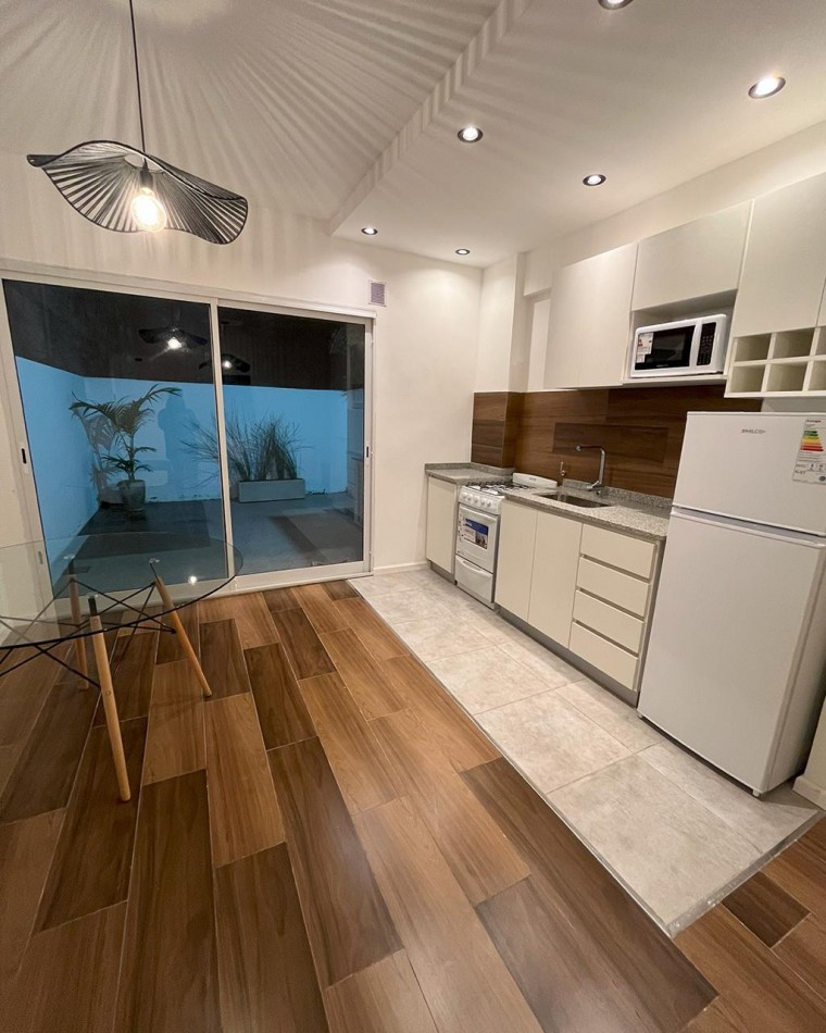 VENTA - MONOAMBIENTE CON PATIO - RECICLADO