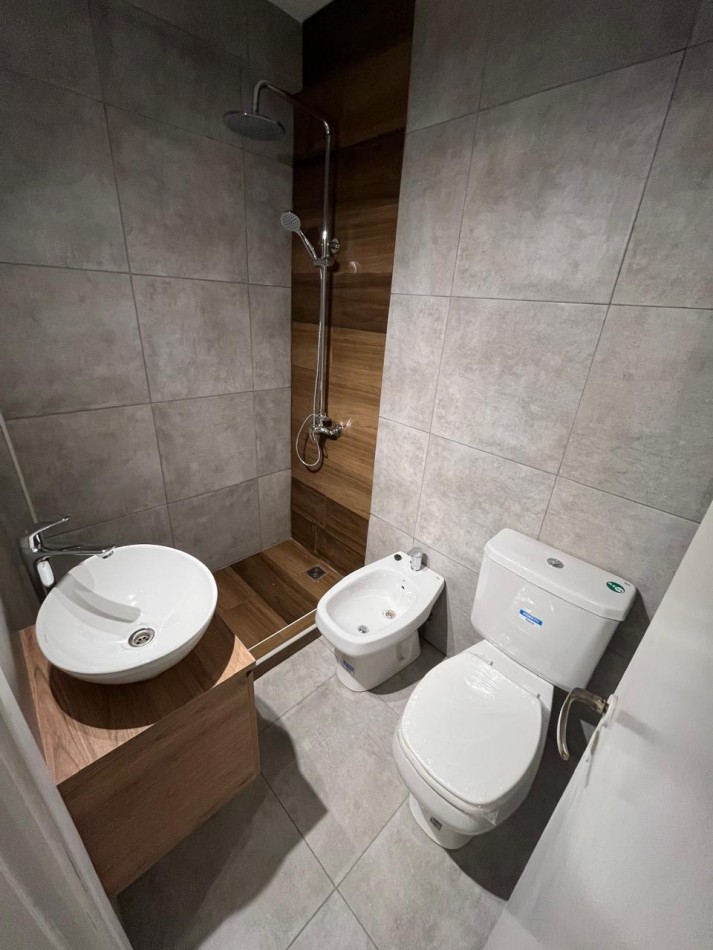 VENTA - MONOAMBIENTE CON PATIO - RECICLADO