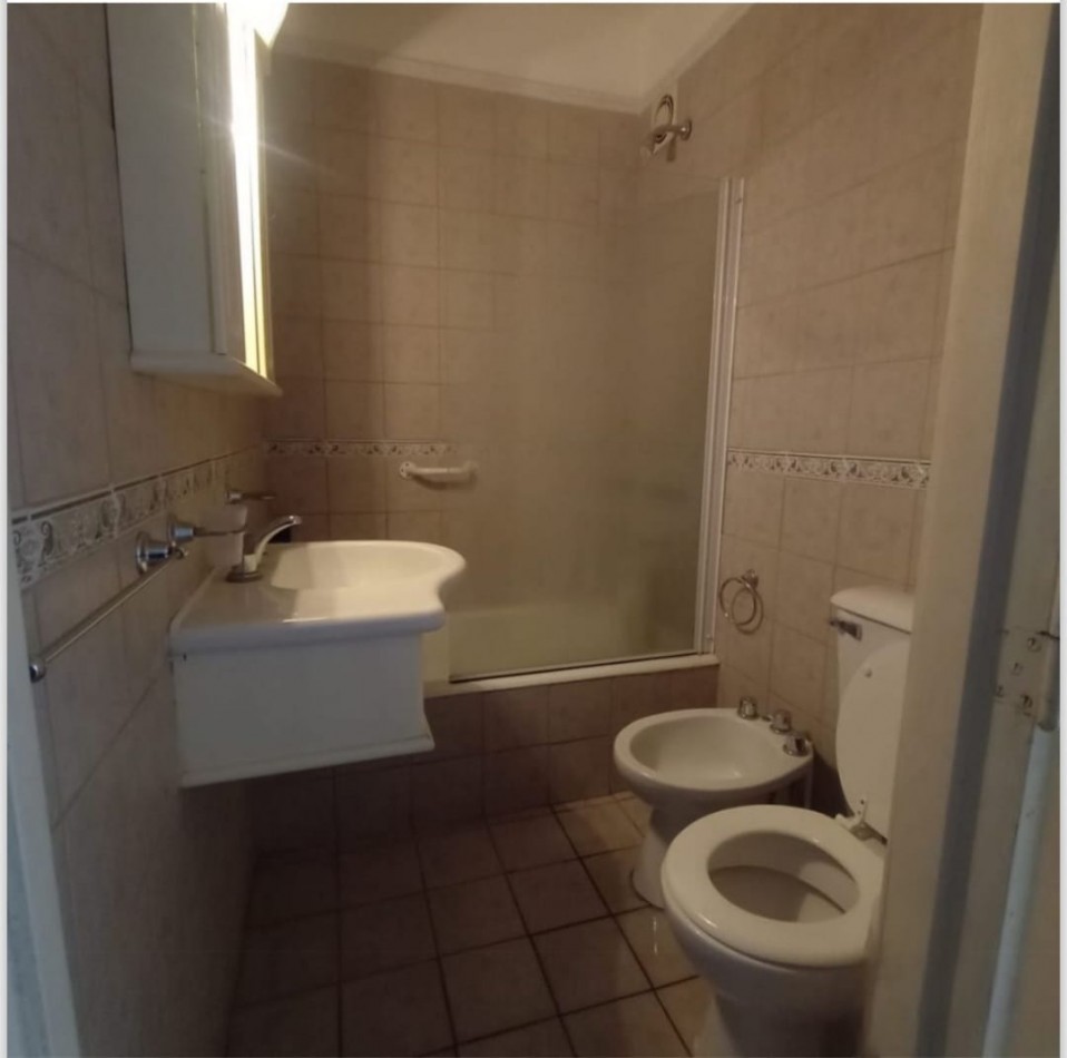 VENTA - DEPTO DOS AMBIENTES - BALCON - ZONA ALDREY