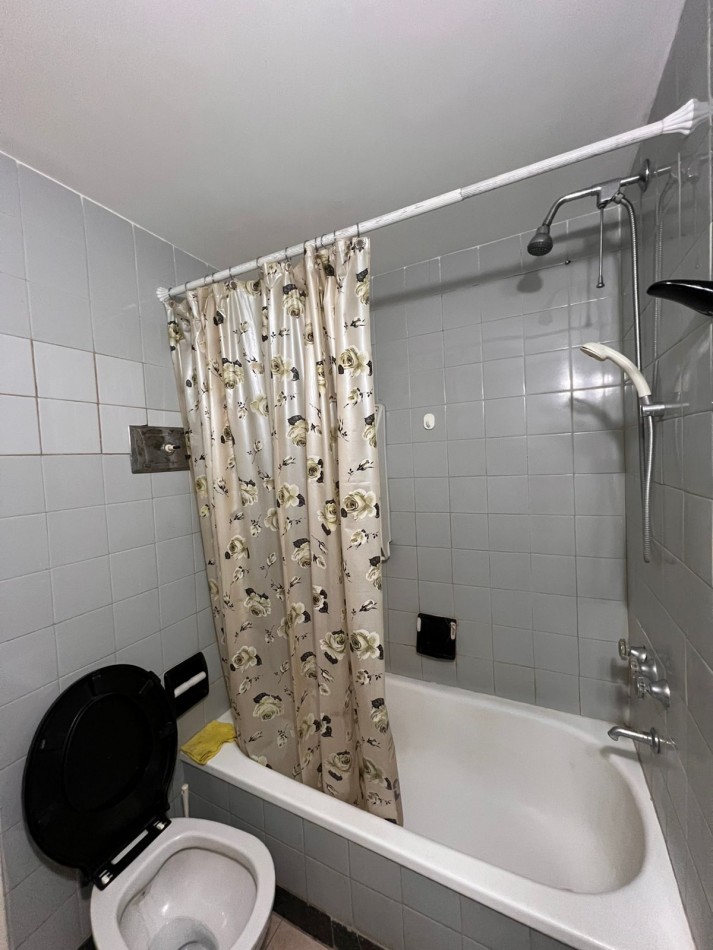 VENTA - DEPTO UN AMBIENTE - FRENTE - BALCON
