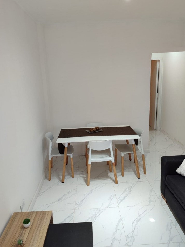 VENTA - DEPTO DOS AMBIENTES - FRENTE - CENTRO
