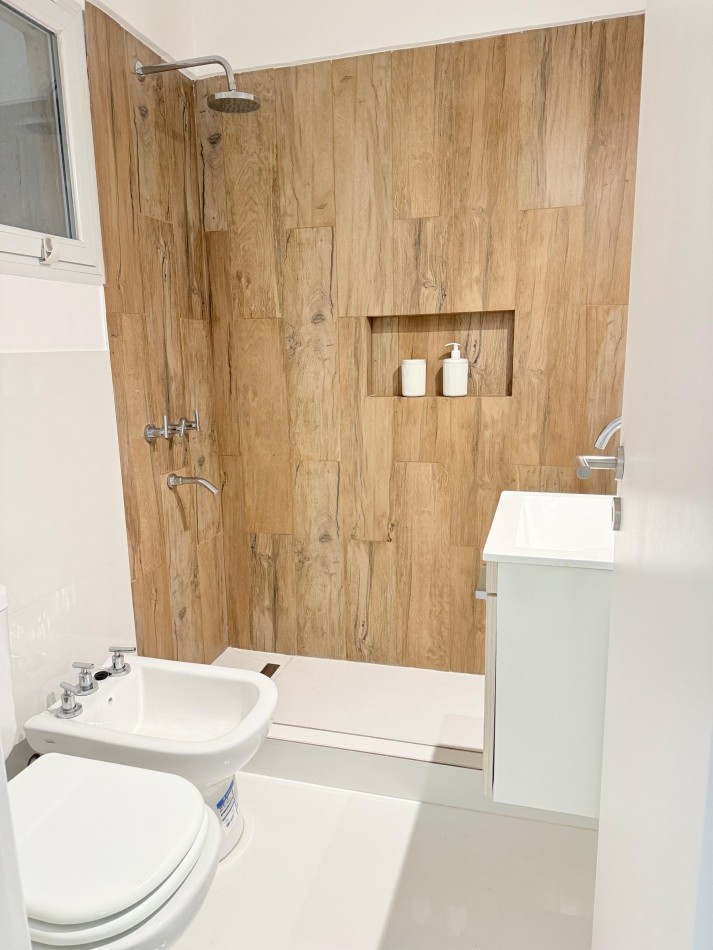 VENTA - DEPTO DOS AMBIENTES - CENTRO - BALCON