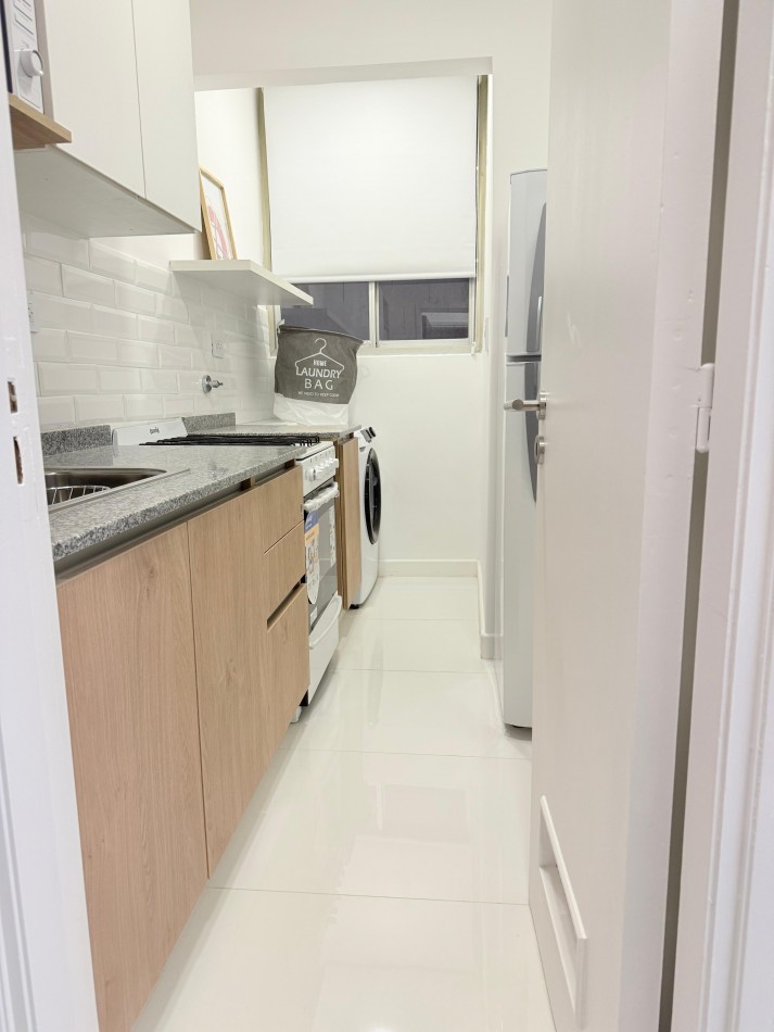VENTA - DEPTO DOS AMBIENTES - CENTRO - BALCON