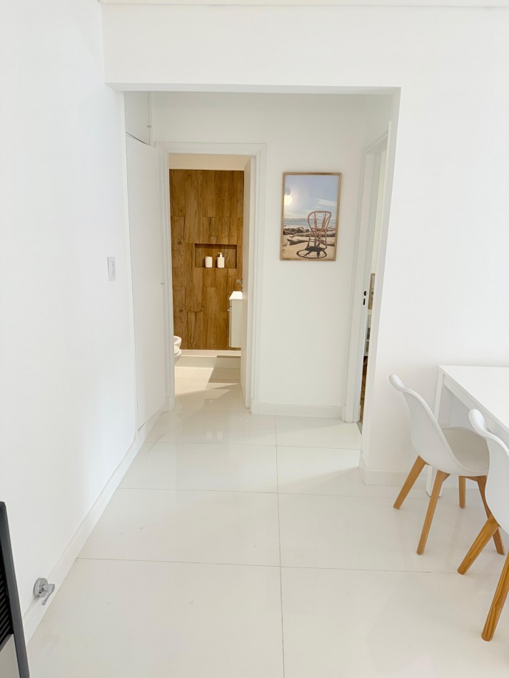 VENTA - DEPTO DOS AMBIENTES - CENTRO - BALCON