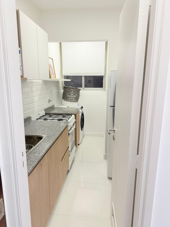 VENTA - DEPTO DOS AMBIENTES - CENTRO - BALCON