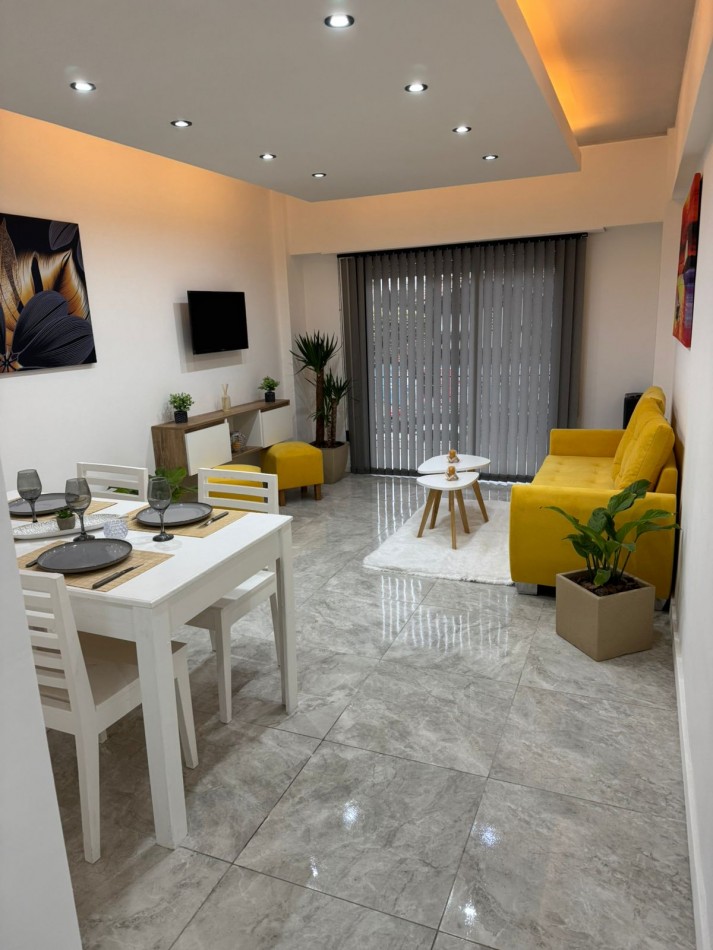 VENTA - DEPTO DOS AMBIENTES - BALCON Y PATIO