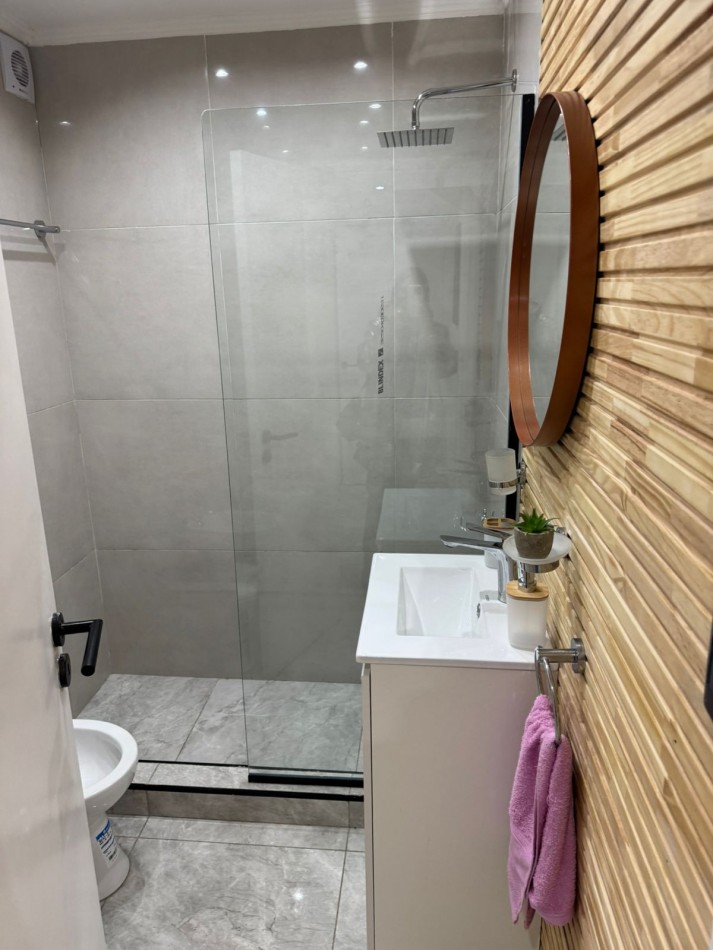 VENTA - DEPTO DOS AMBIENTES - BALCON Y PATIO