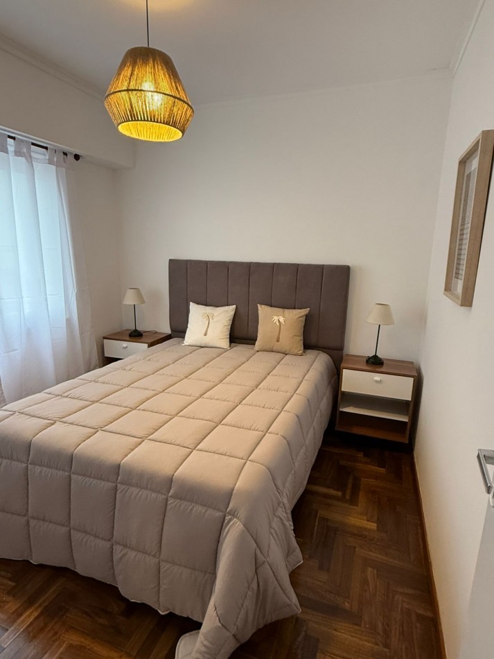 VENTA - DEPTO DOS AMBIENTES - LATERAL - CENTRO
