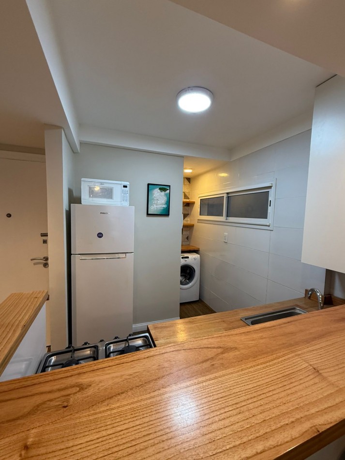 VENTA - DEPTO DOS AMBIENTES - FRENTE - BALCON