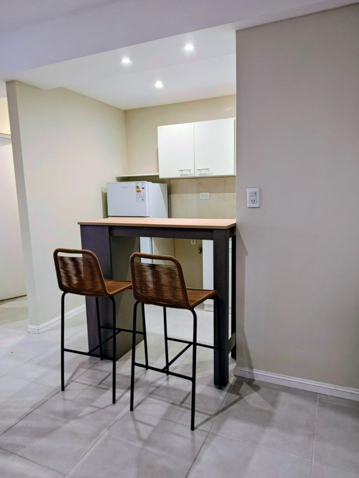 VENTA - DEPTO UN AMBIENTE - FRENTE - RECICLADO