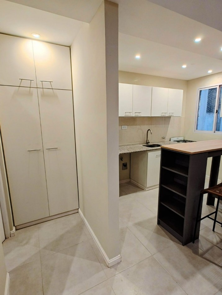 VENTA - DEPTO UN AMBIENTE - FRENTE - RECICLADO