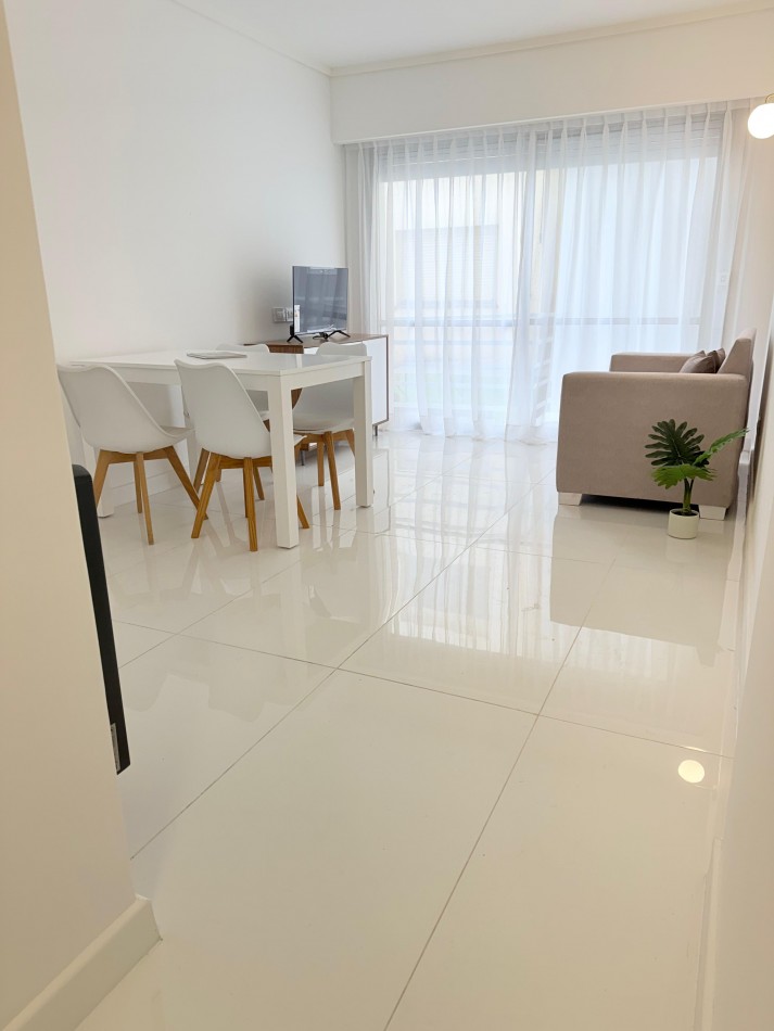 VENTA - DEPTO DOS AMBIENTES - BALCON - RECICLADO