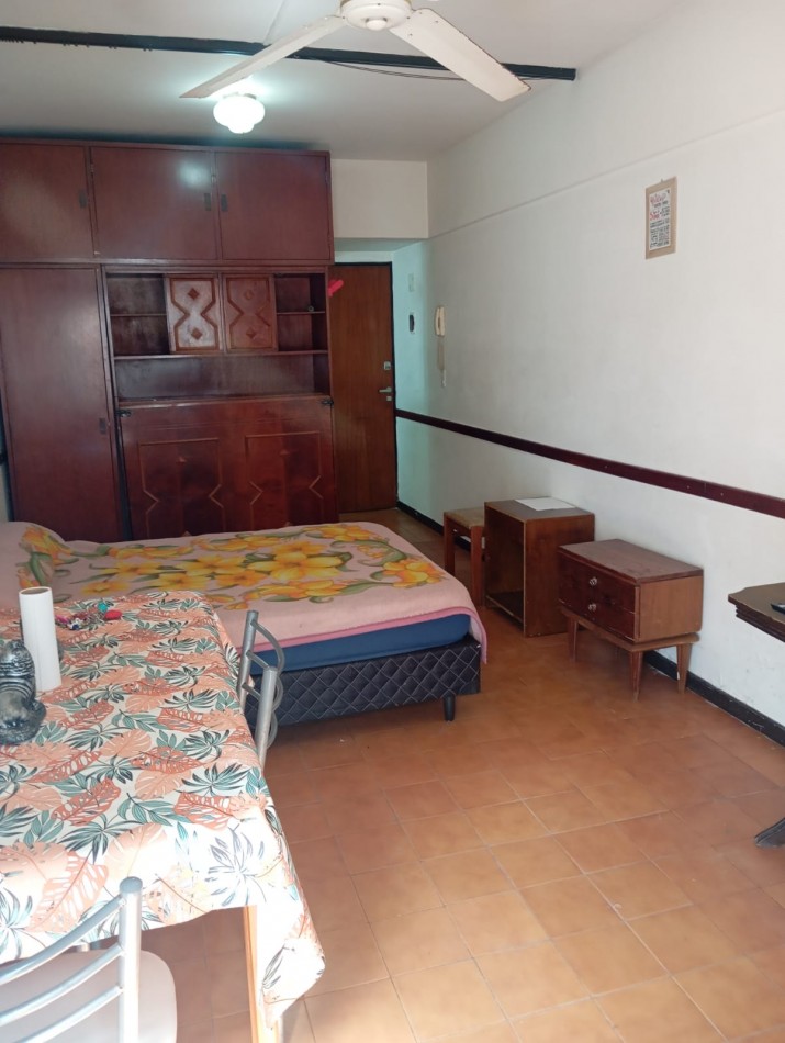 ALQUILER TEMPORADA 2026 - DEPTO UN AMBIENTE - CONTRAFRENTE CON BALCON - PLAZA COLON