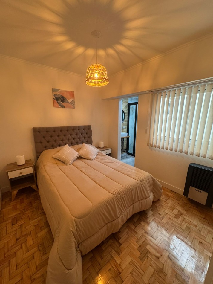 VENTA - DEPTO TRES AMBIENTES - FRENTE - BALCON