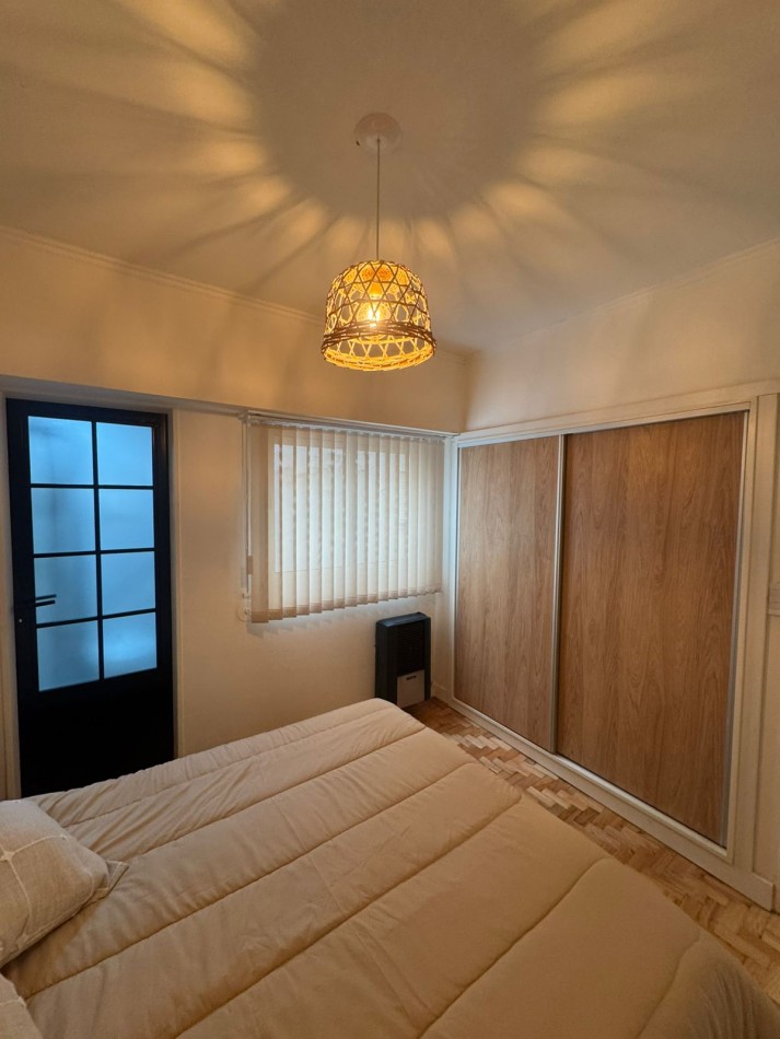 VENTA - DEPTO TRES AMBIENTES - FRENTE - BALCON