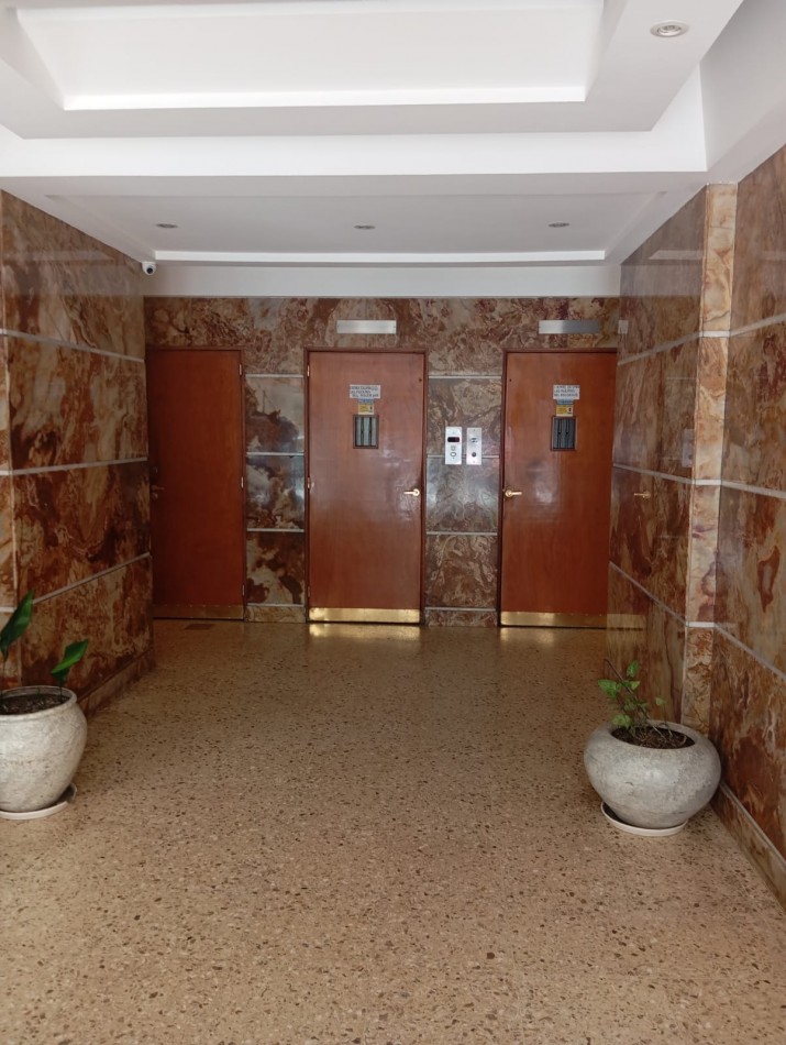 VENTA - DEPTO UN AMBIENTE - PLAZA COLON