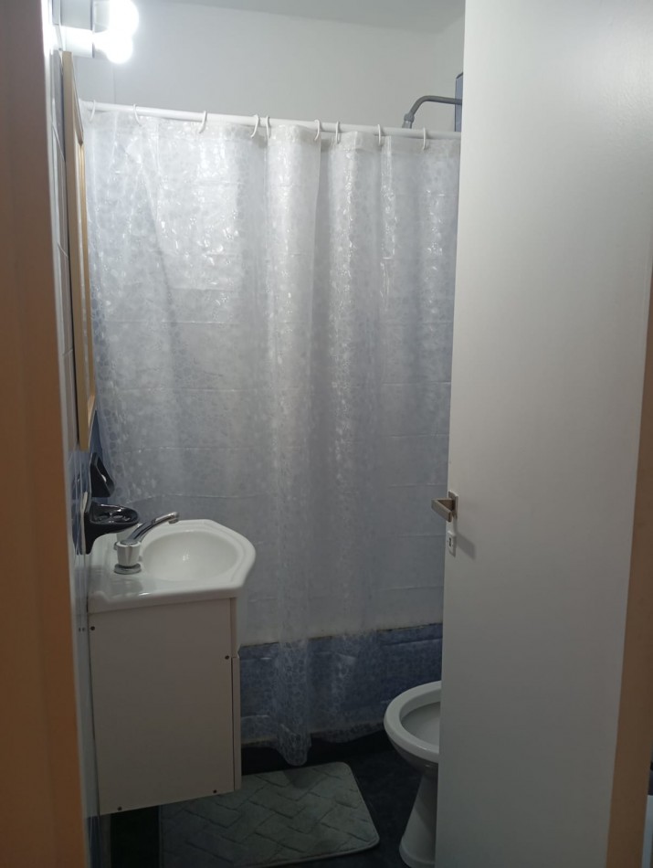 ALQUILER TEMPORADA 2025/2026 - AMBIENTE AMPLIO - PLAZA COLON