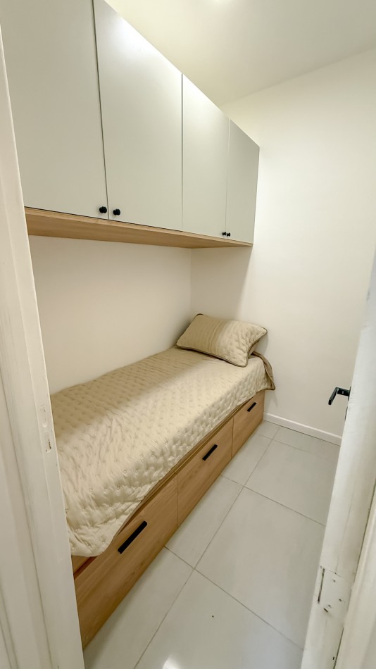 VENTA - DEPTO DOS AMB + DEPENDENCIA - BALCON