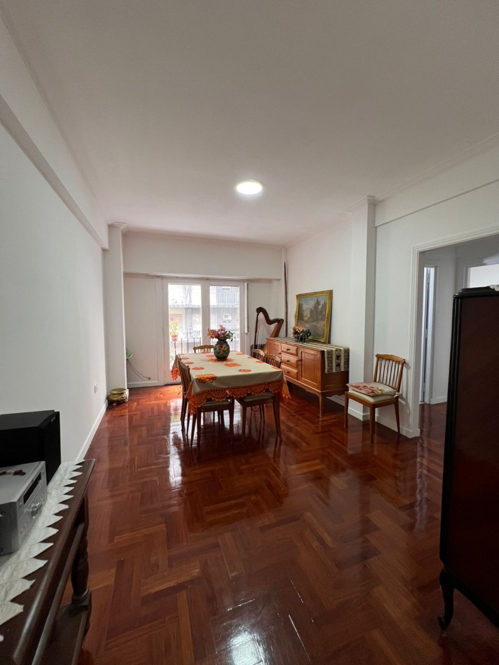 VENTA - DEPTO 3 AMBIENTES MAS DEPENDENCIA - PLAZA COLON