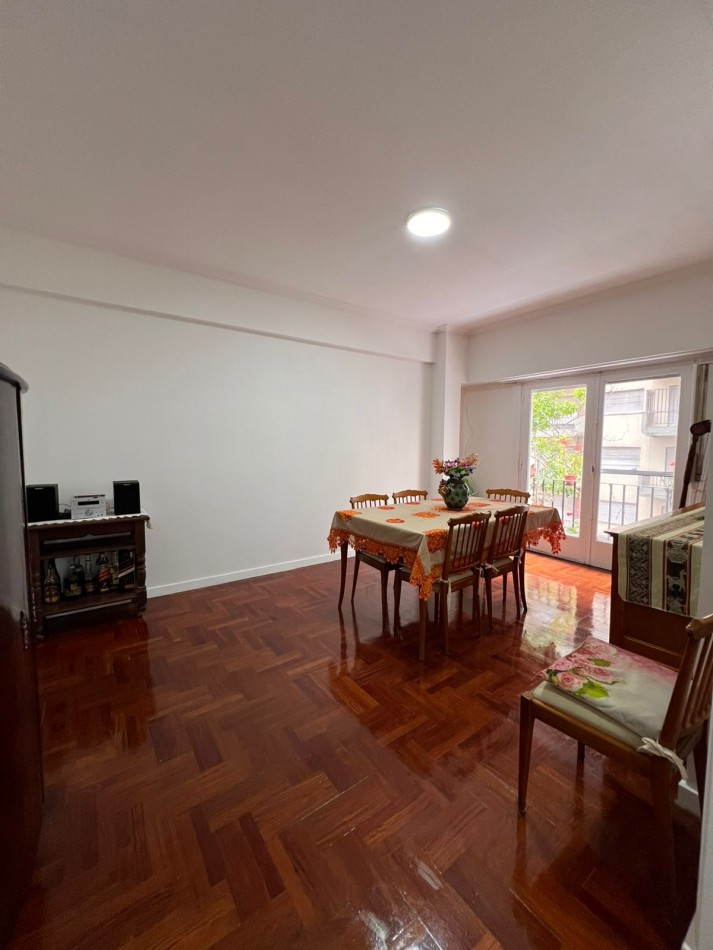 VENTA - DEPTO 3 AMBIENTES MAS DEPENDENCIA - PLAZA COLON