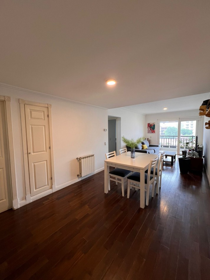 DEPARTAMENTO DE 2 AMB A LA CALLE CON COCHERA