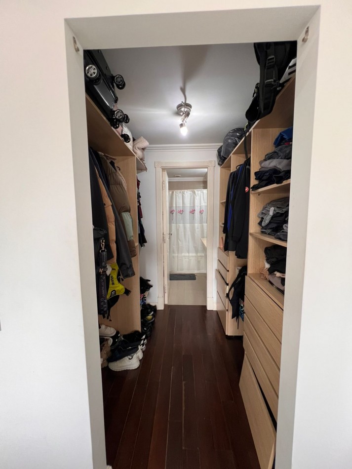 DEPARTAMENTO DE 2 AMB A LA CALLE CON COCHERA