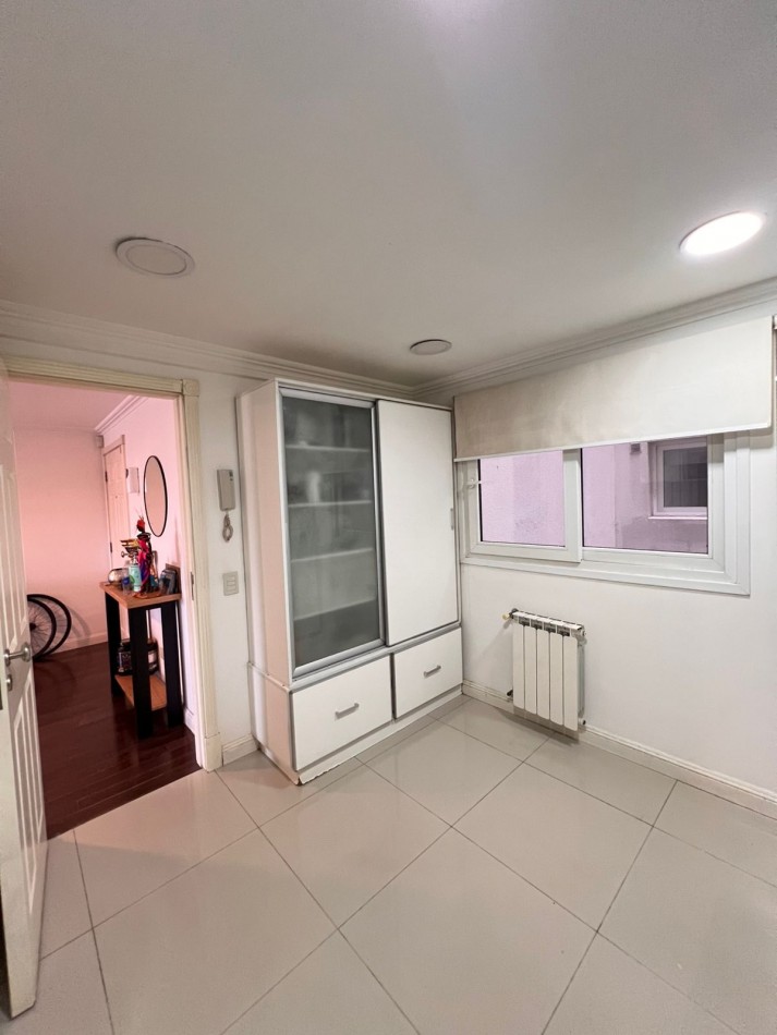 DEPARTAMENTO DE 2 AMB A LA CALLE CON COCHERA