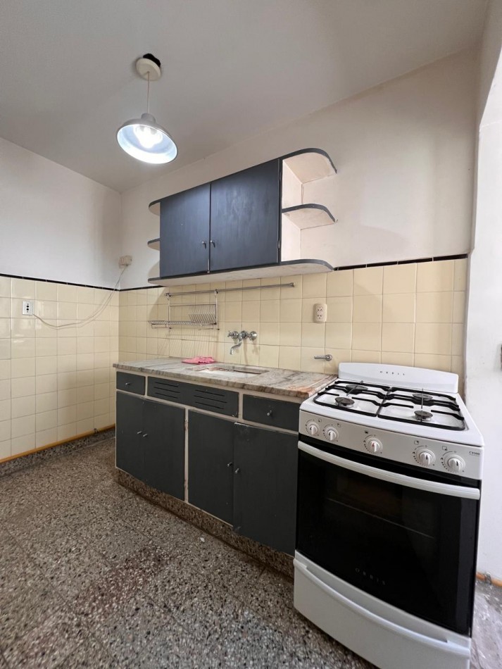 EN ALQUILER DEPARTAMENTO 2 AMB CONTRAFRENTE LUMINOSO