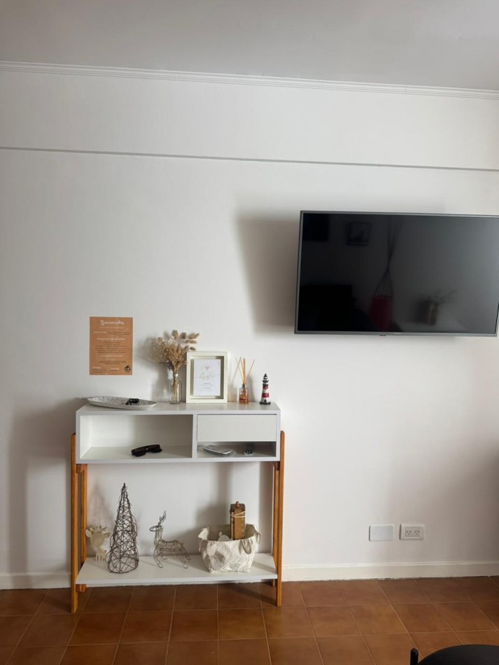 ALQUILER ESTUDIANTES 2026/ MARZO A DICIEMBRE - UN AMBIENTE CON BALCON - PLAZA COLON