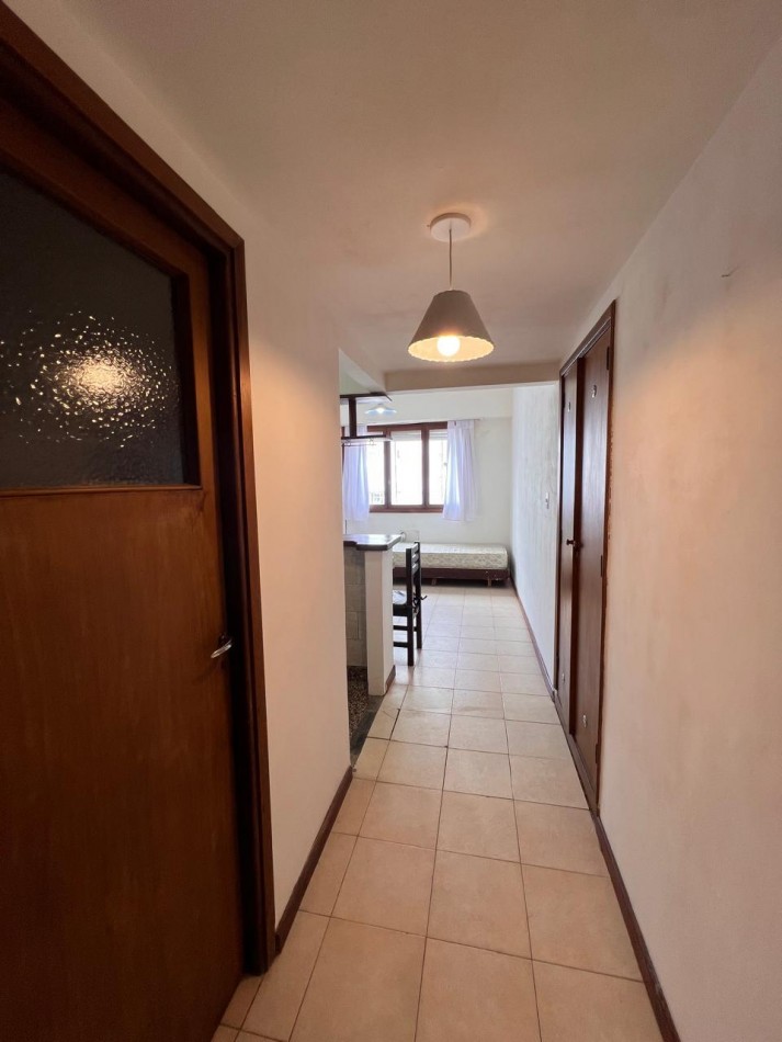 ALQUILER  2026/ MARZO A DICIEMBRE - UN AMBIENTE - LUMINOSO