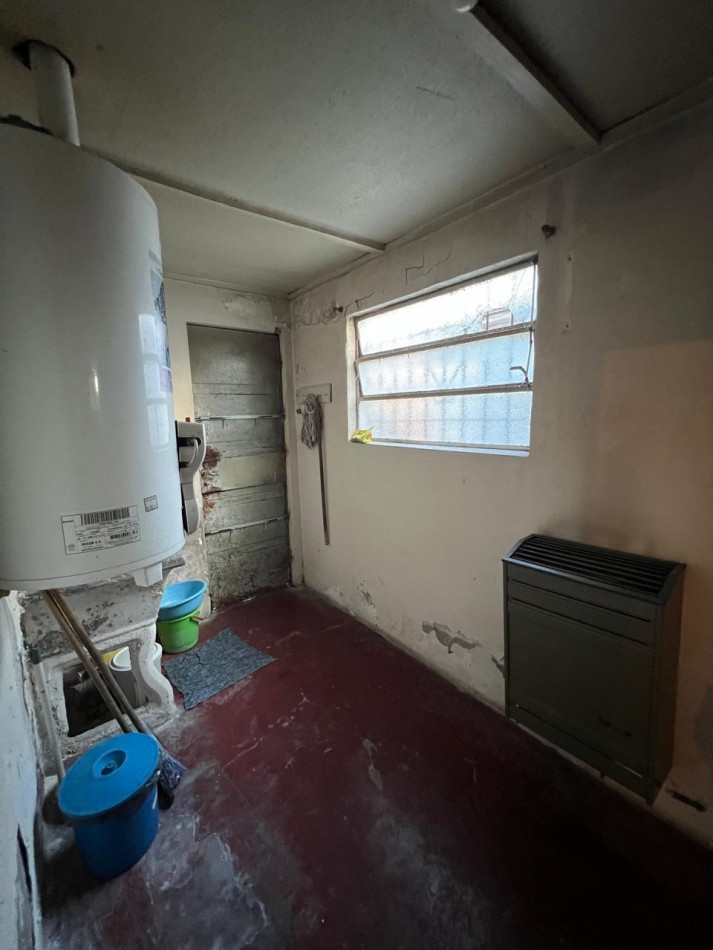 EN VENTA CASA A RECICLAR