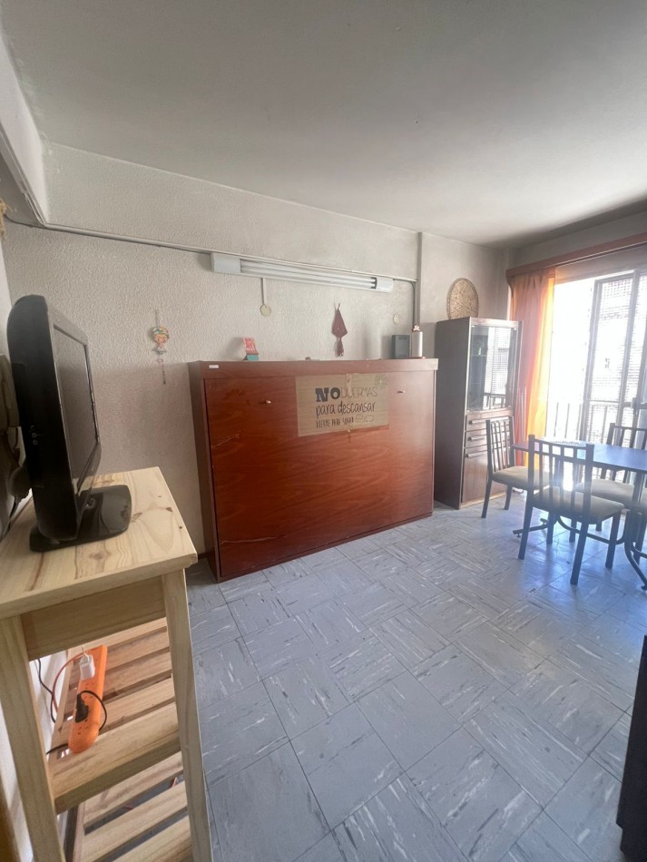 ALQUILER 24 MESES - DOS AMBIENTES CON BALCON -EXPENSAS INCLUIDAS PLAZA COLON