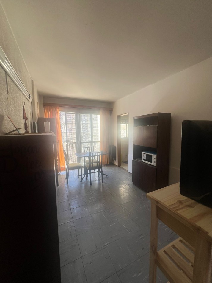 ALQUILER 24 MESES - DOS AMBIENTES CON BALCON -EXPENSAS INCLUIDAS PLAZA COLON