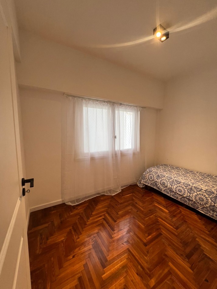 VENTA - DEPTO TRES AMBIENTES - DOS BAÑOS - RECICLADO